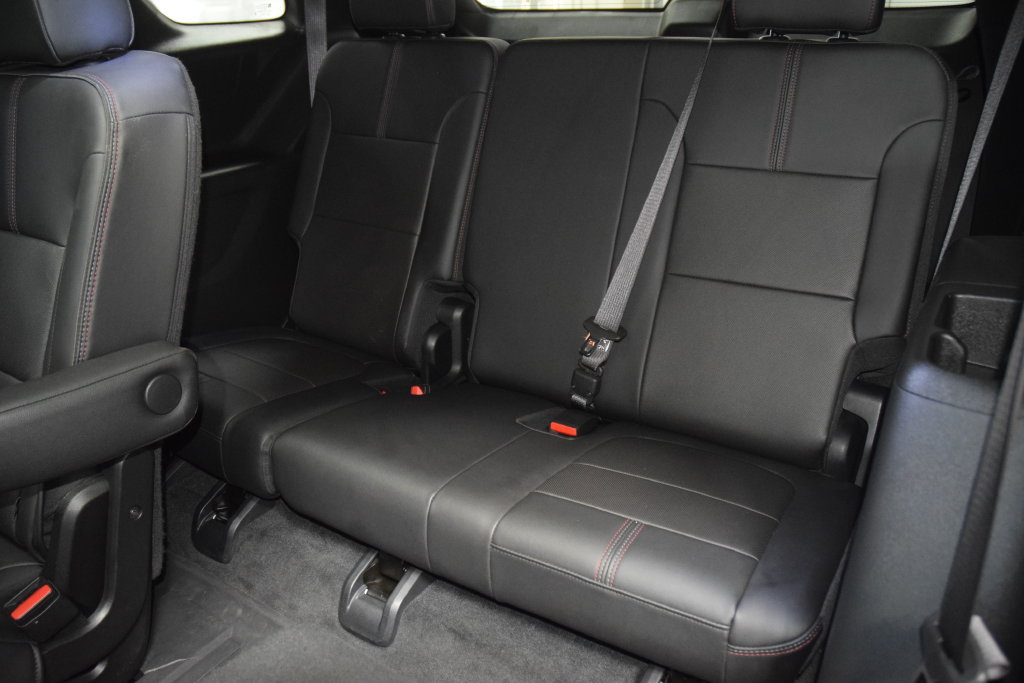 Used 2023 Chevrolet Traverse RS w/ LPO, Floor Liner Package AWD/4WD image 49
