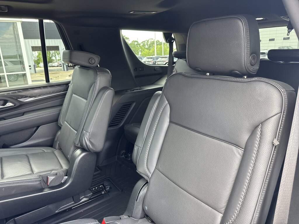 Used 2023 GMC Yukon Denali AWD/4WD image 29