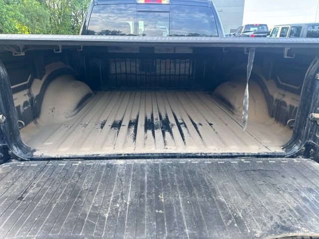 Used 2019 RAM 1500 Laramie AWD/4WD image 12