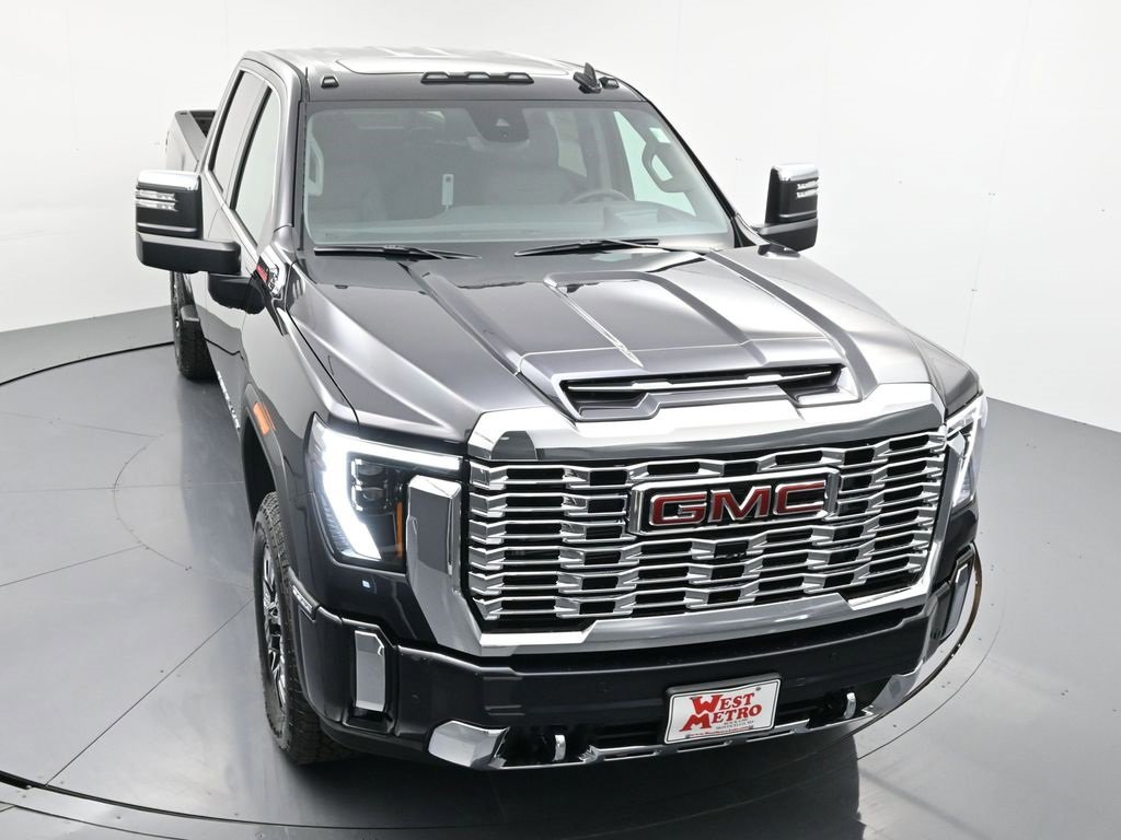 New 2026 GMC Sierra 3500 Denali w/ Denali Reserve Package image 4