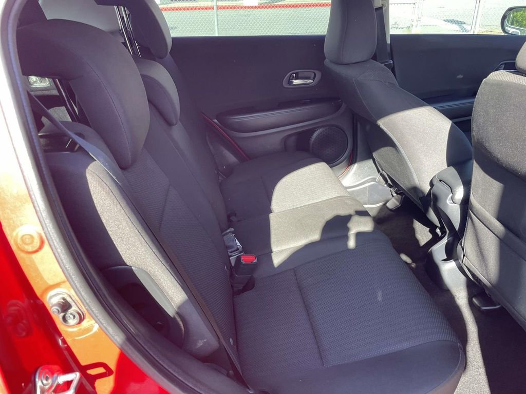 Used 2016 Honda HR-V LX image 43