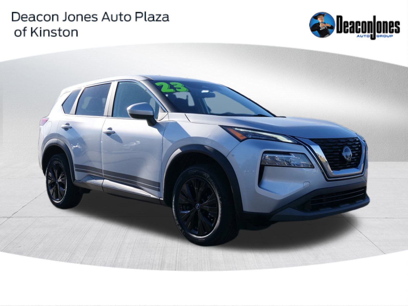 Used 2023 Nissan Rogue SV