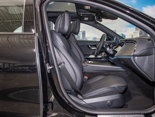 Used 2026 Mercedes-Benz E 450 4MATIC Sedan image 21