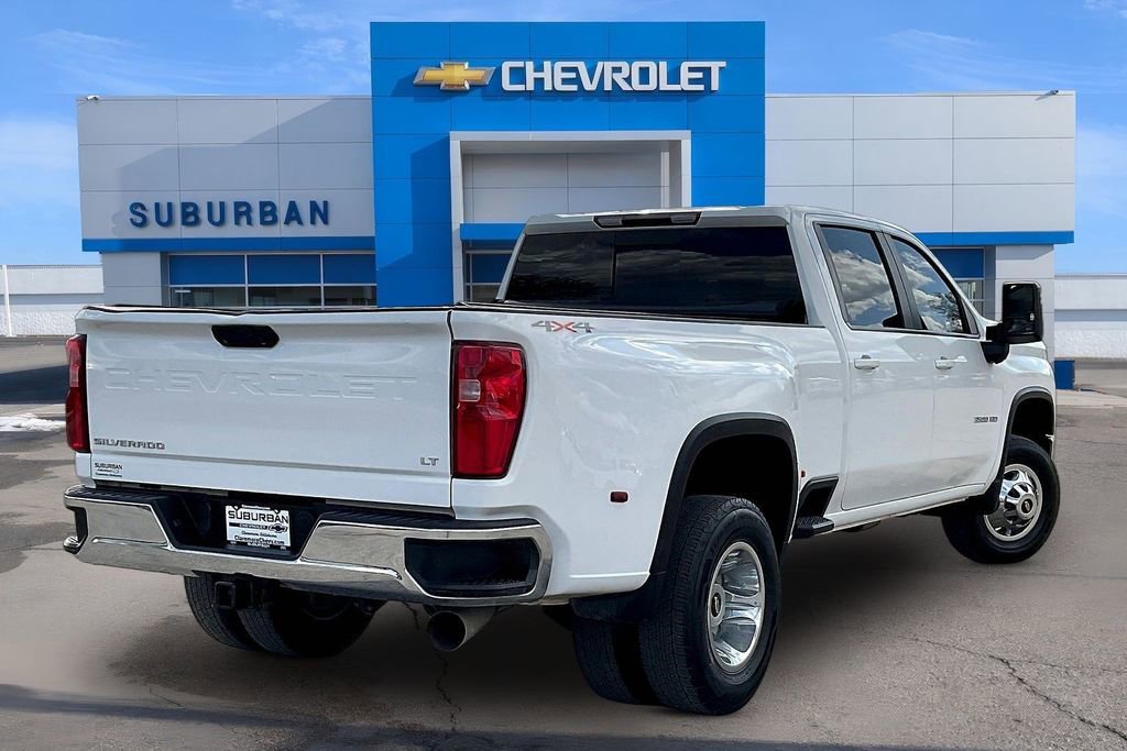 Used 2022 Chevrolet Silverado 3500 LT w/ Convenience Package image 2