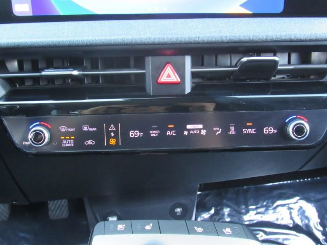 Used 2022 Kia EV6 Wind image 38