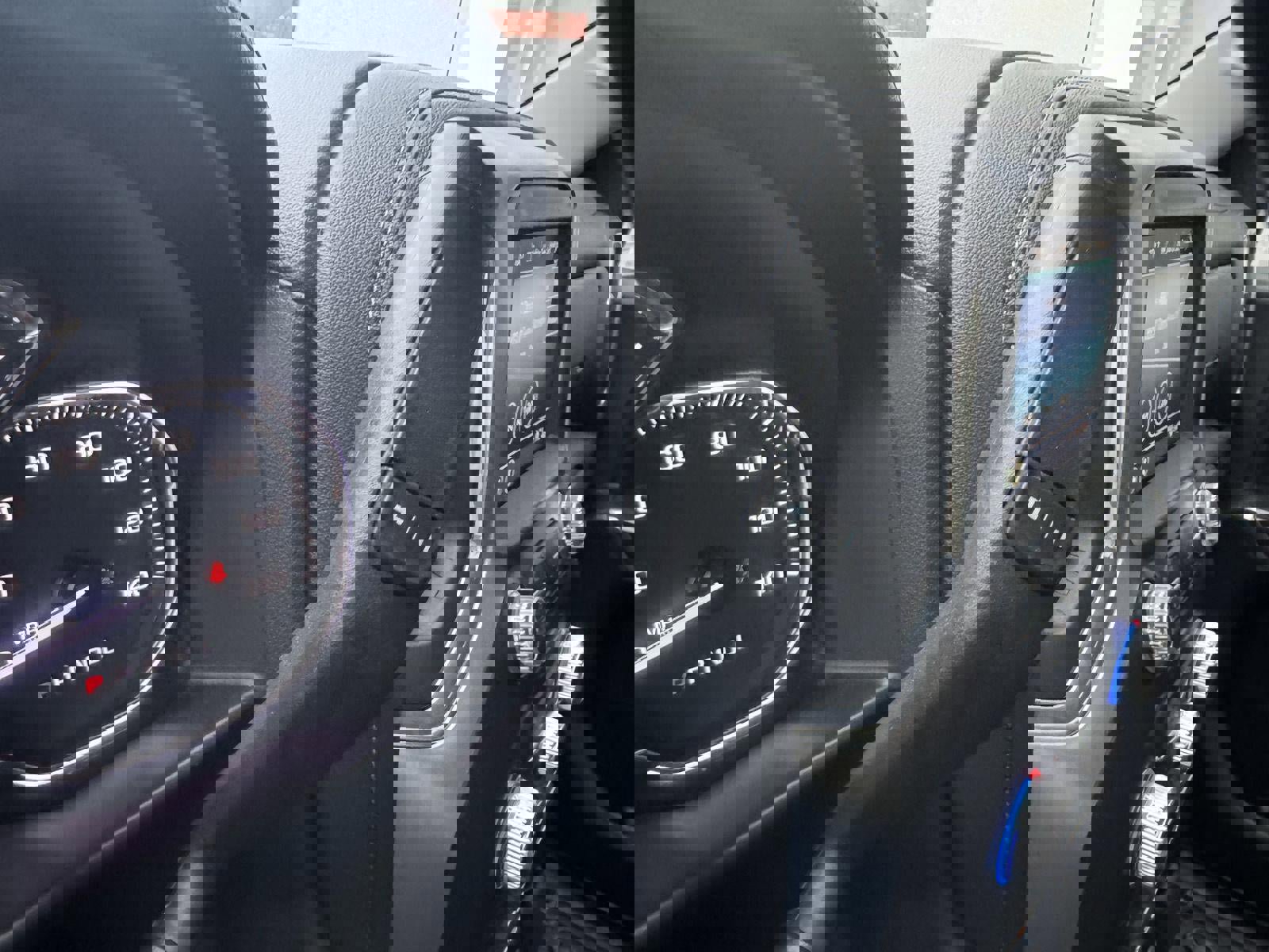 Used 2020 GMC Sierra 1500 Elevation w/ Elevation Value Package image 19