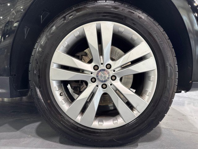 Used 2012 Mercedes-Benz GL 450 4MATIC image 8