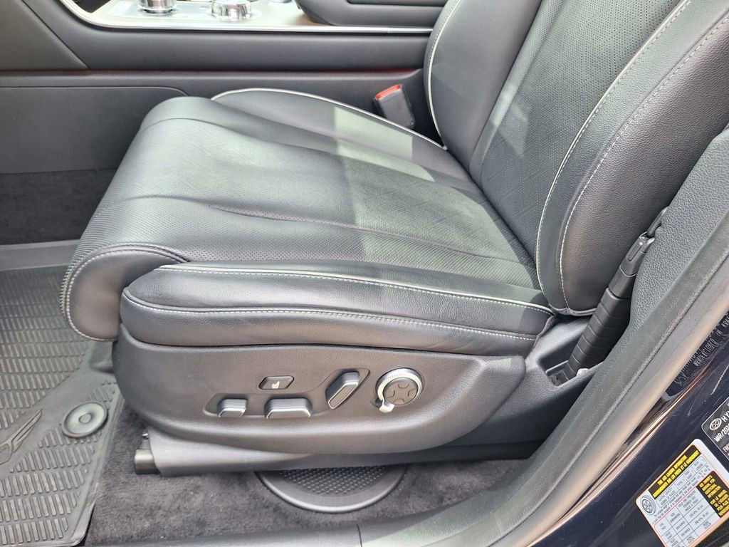 Used 2025 Genesis GV80 2.5T Prestige image 32
