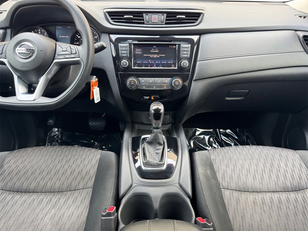 Used 2020 Nissan Rogue S image 26