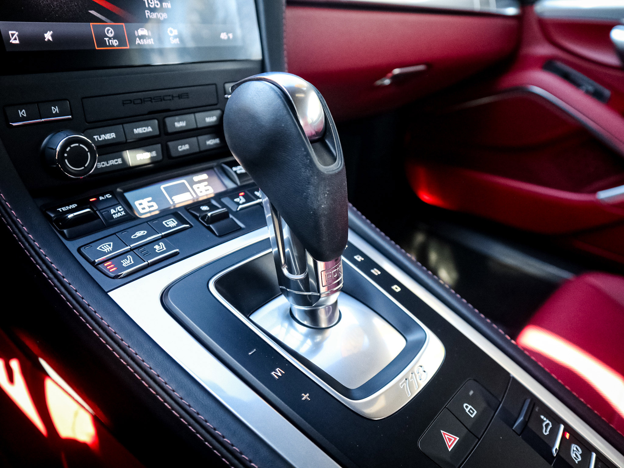 Used 2025 Porsche 718 Cayman image 25