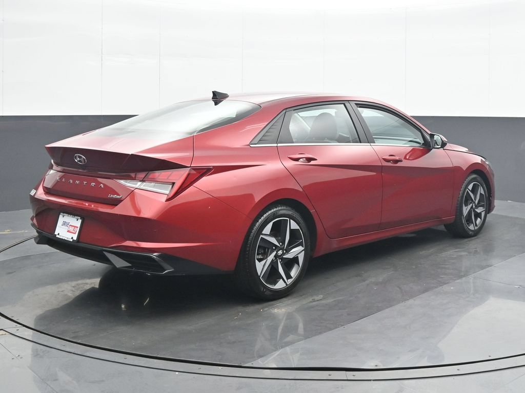 Used 2023 Hyundai Elantra Limited FWD image 6