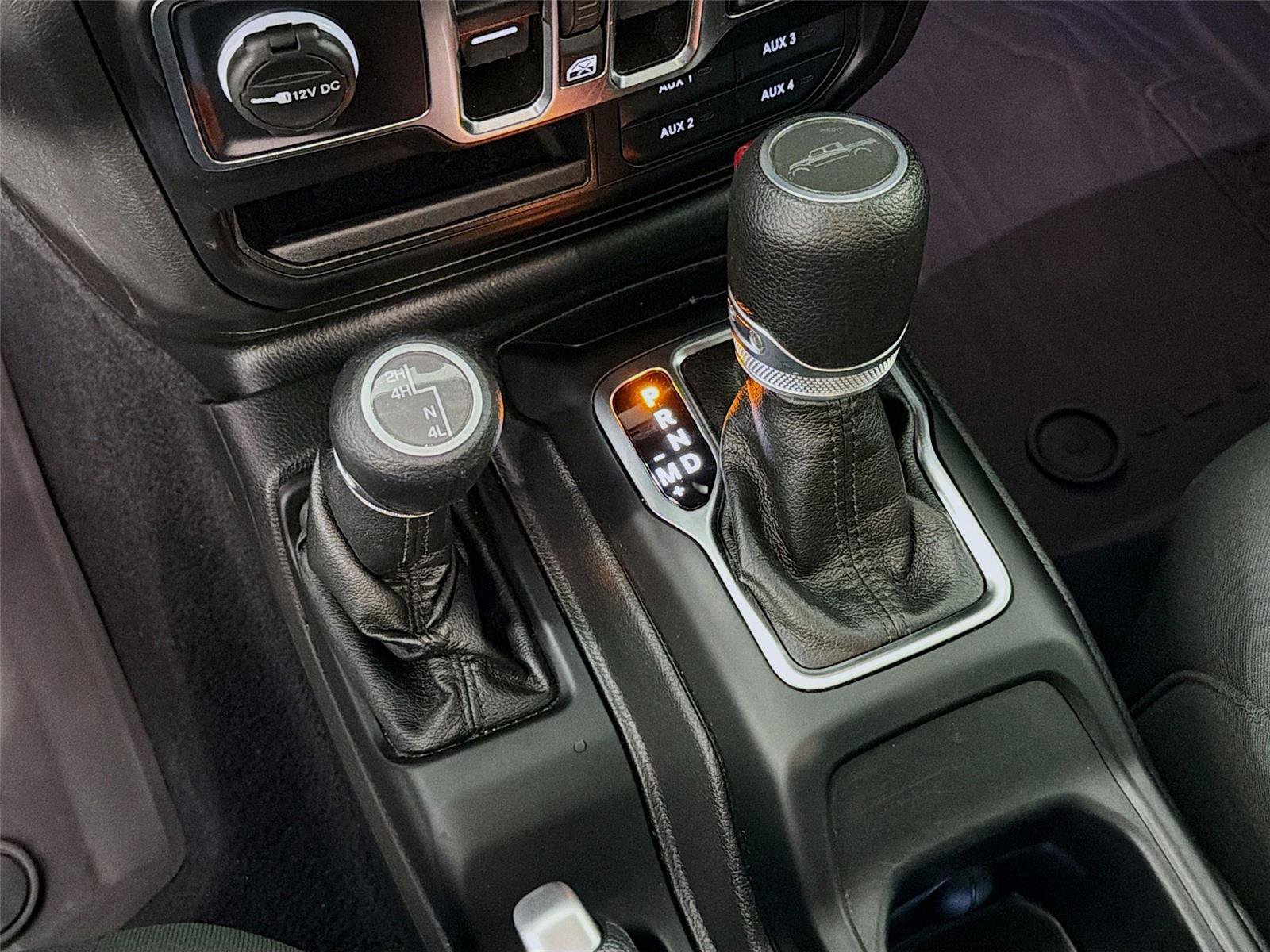 Used 2022 Jeep Gladiator Sport AWD/4WD image 17