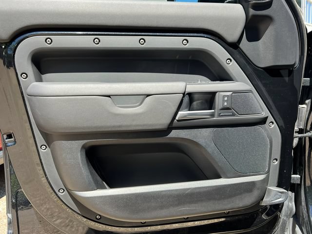 Used 2025 Land Rover Defender 110 S AWD/4WD image 14