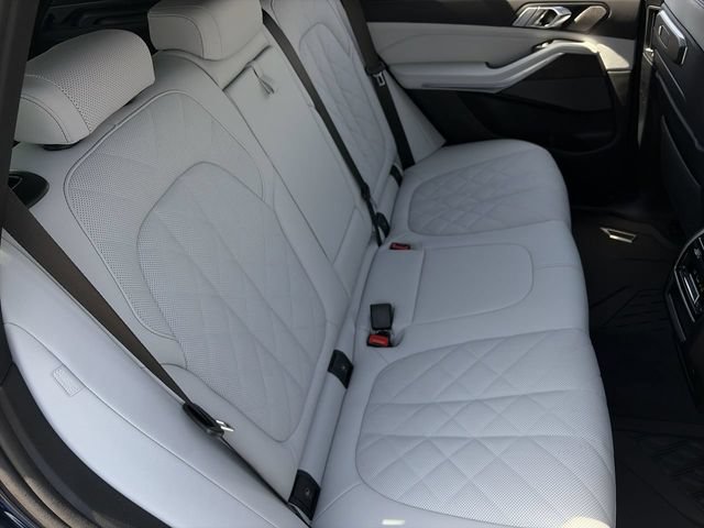 Used 2026 BMW X5 xDrive40i w/ Executive Package AWD/4WD image 13
