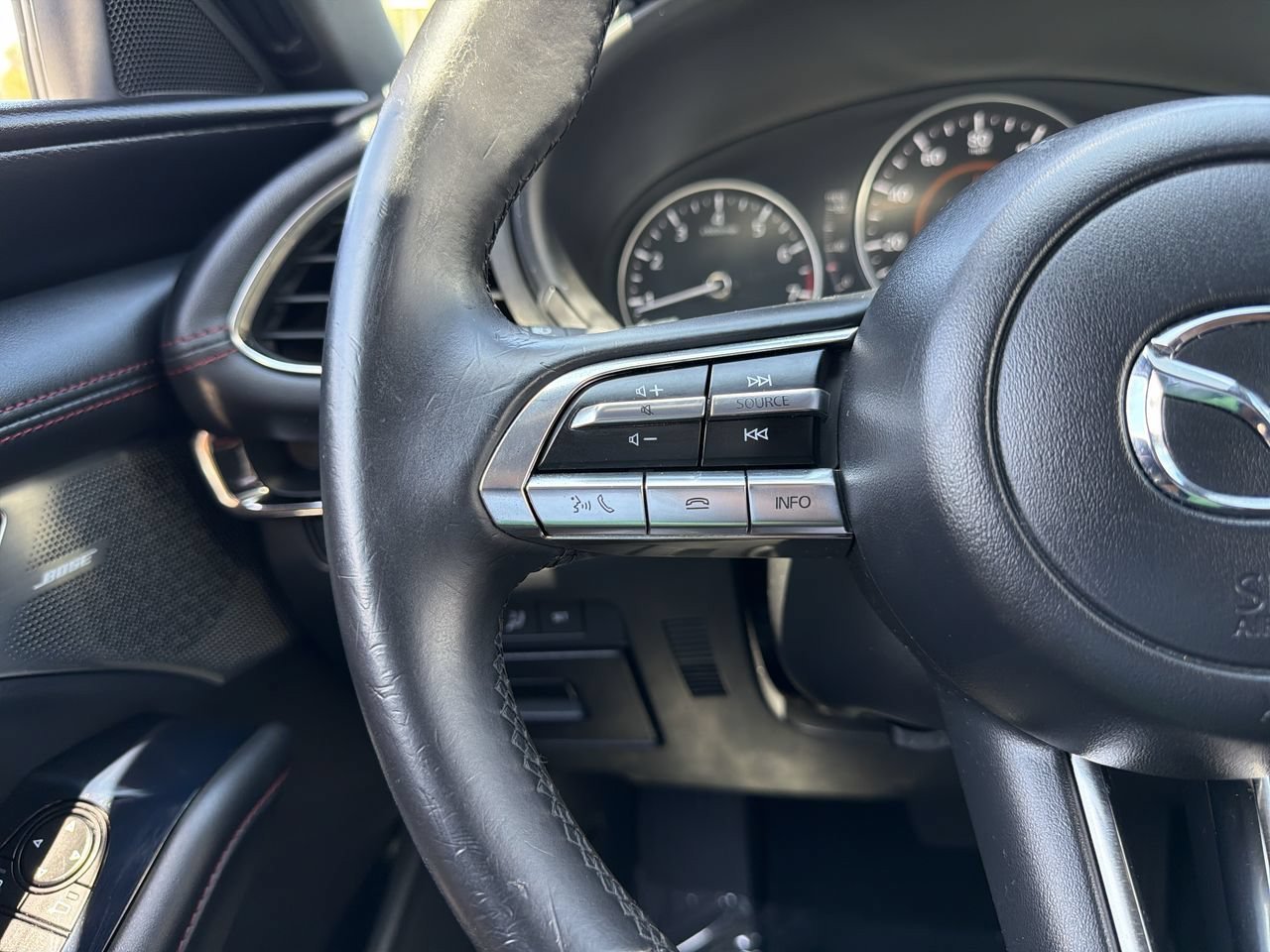 Used 2022 MAZDA MAZDA3 s FWD image 28