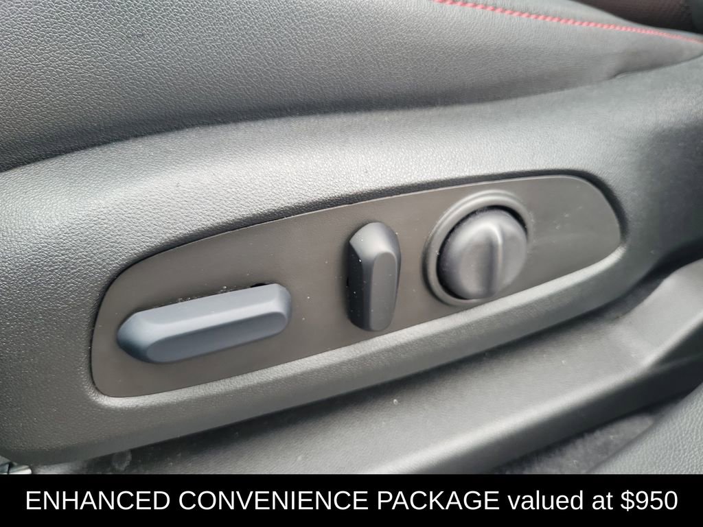 Used 2023 Chevrolet Blazer RS w/ Driver Confidence II Package AWD/4WD image 7