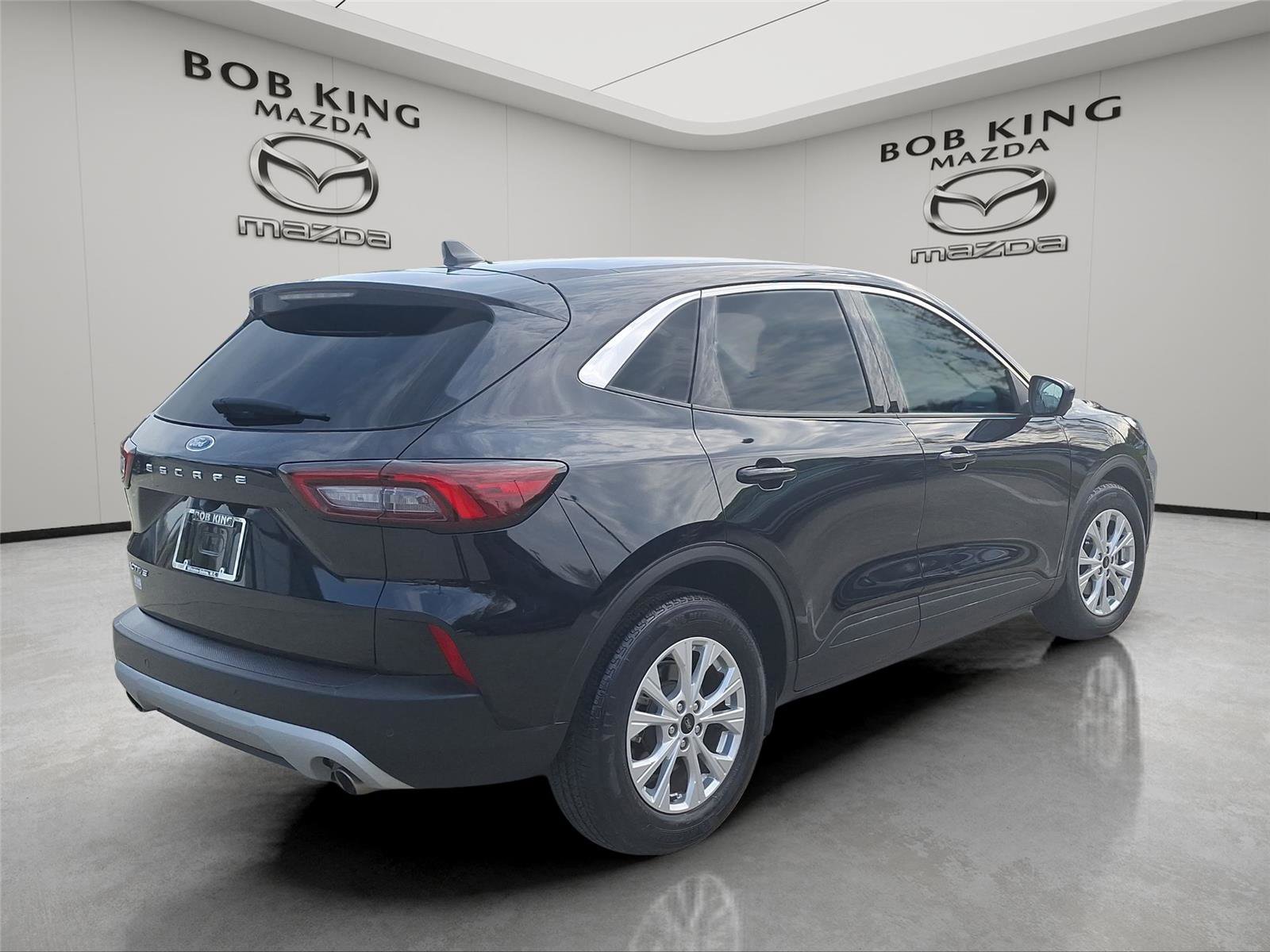 Used 2023 Ford Escape Active w/ Tech Pack #2 image 5