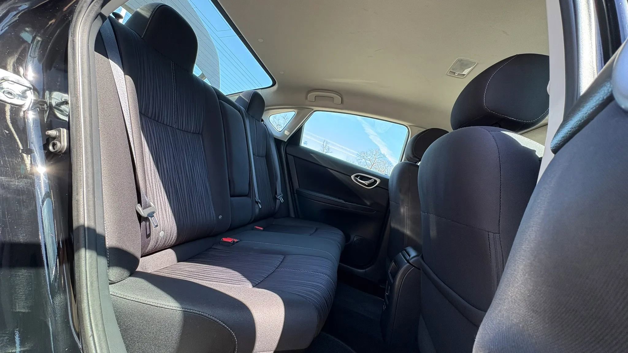 Used 2017 Nissan Sentra SV FWD image 26