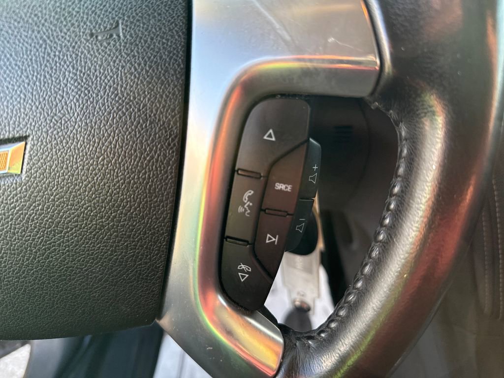 Used 2015 Chevrolet Traverse LT w/ Style and Technology Package image 21