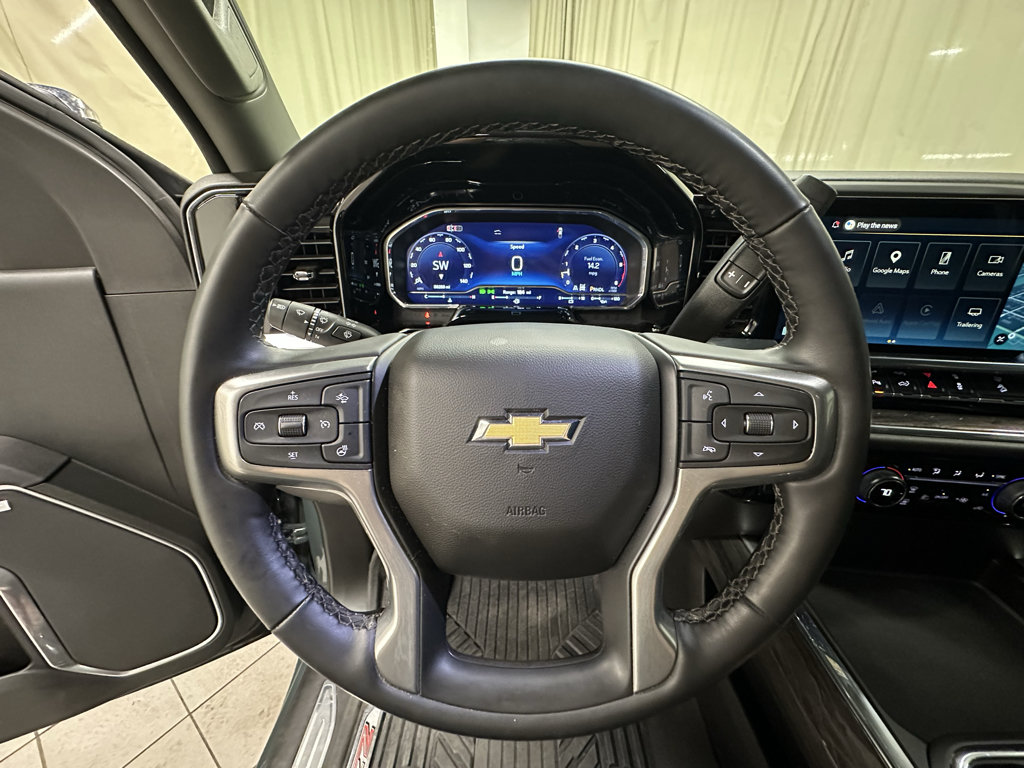 Certified 2025 Chevrolet Silverado 2500 LTZ w/ LTZ Convenience Package AWD/4WD image 29