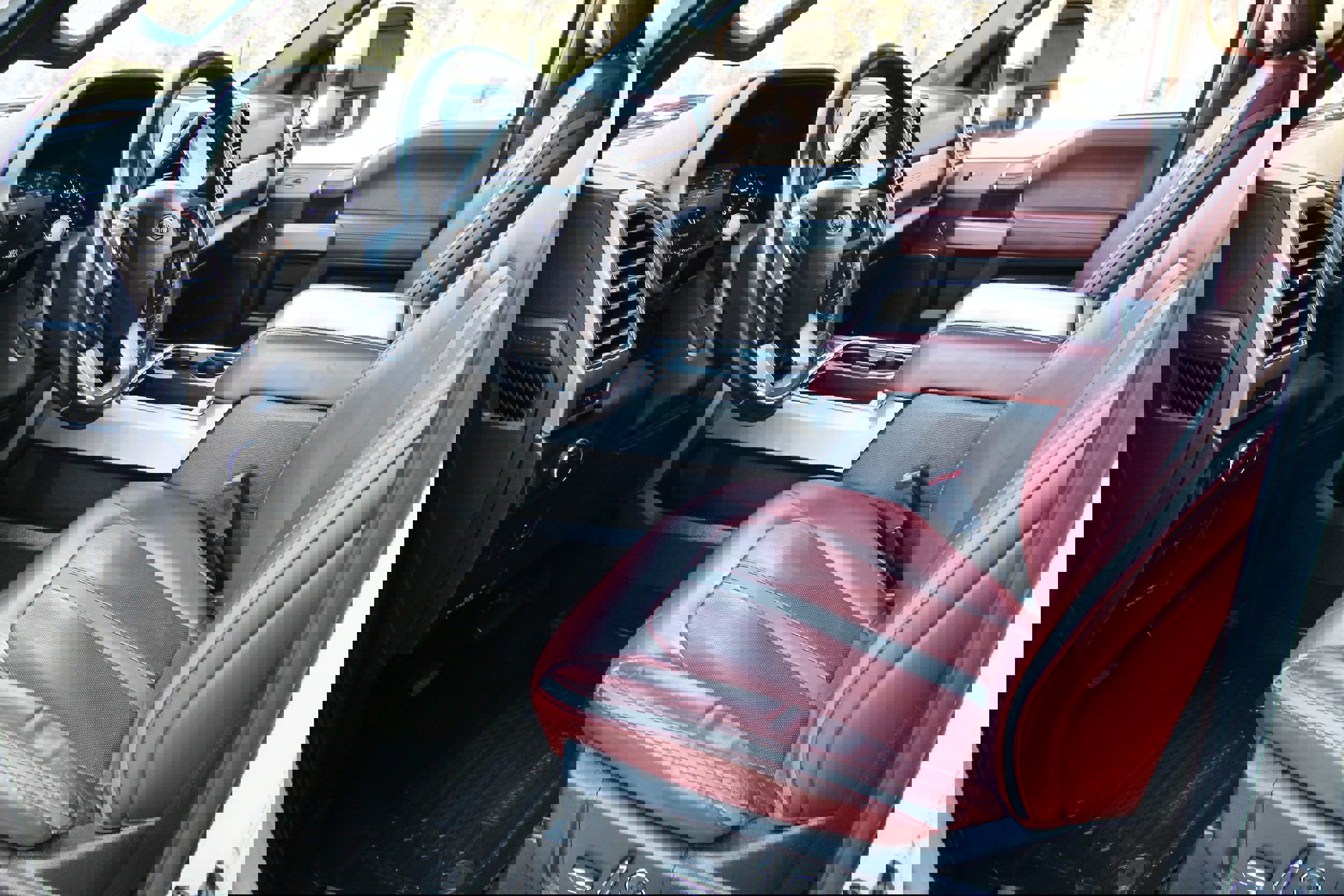 Used 2019 Ford F250 Platinum w/ Platinum Ultimate Package image 22