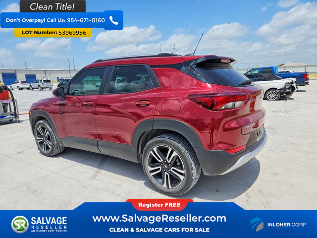 Used 2023 Chevrolet TrailBlazer LT w/ Convenience Package FWD image 3