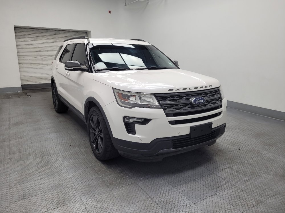 Used 2019 Ford Explorer XLT w/ Equipment Group 202A FWD image 13