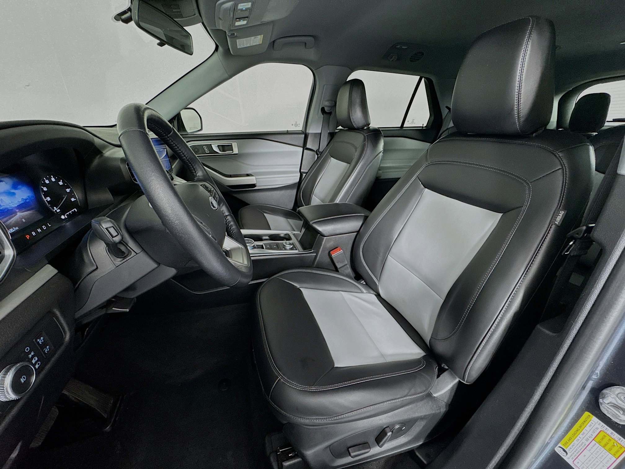 Used 2022 Ford Explorer XLT w/ Equipment Group 202A image 20