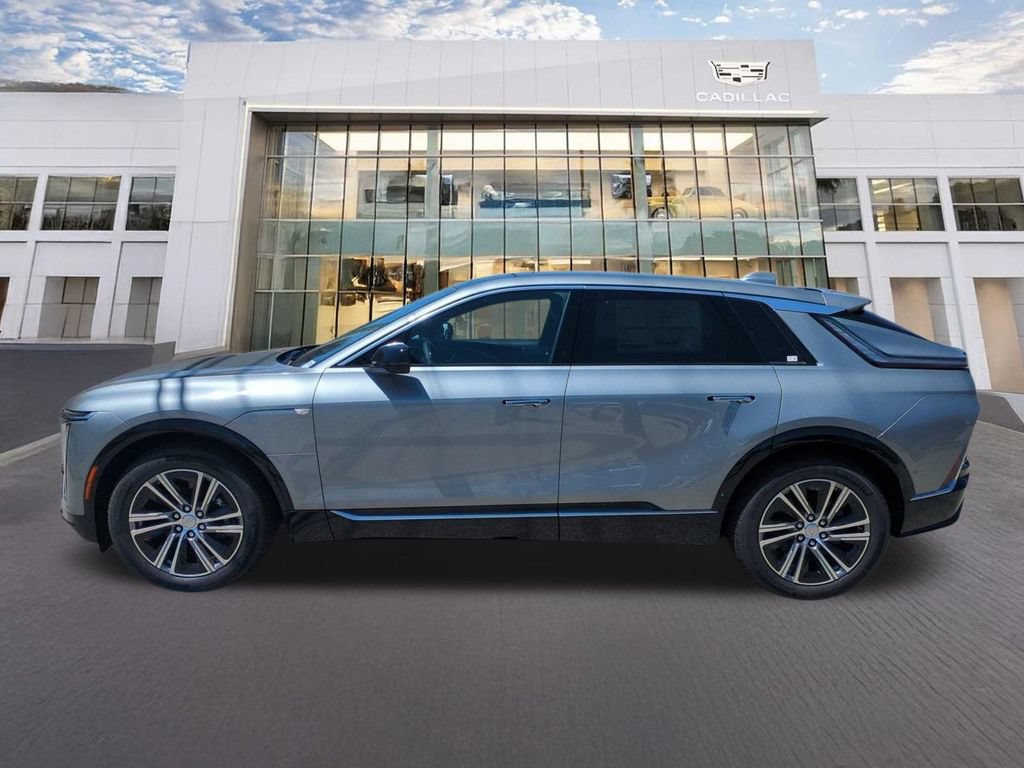New 2026 Cadillac Lyriq Luxury AWD/4WD image 5