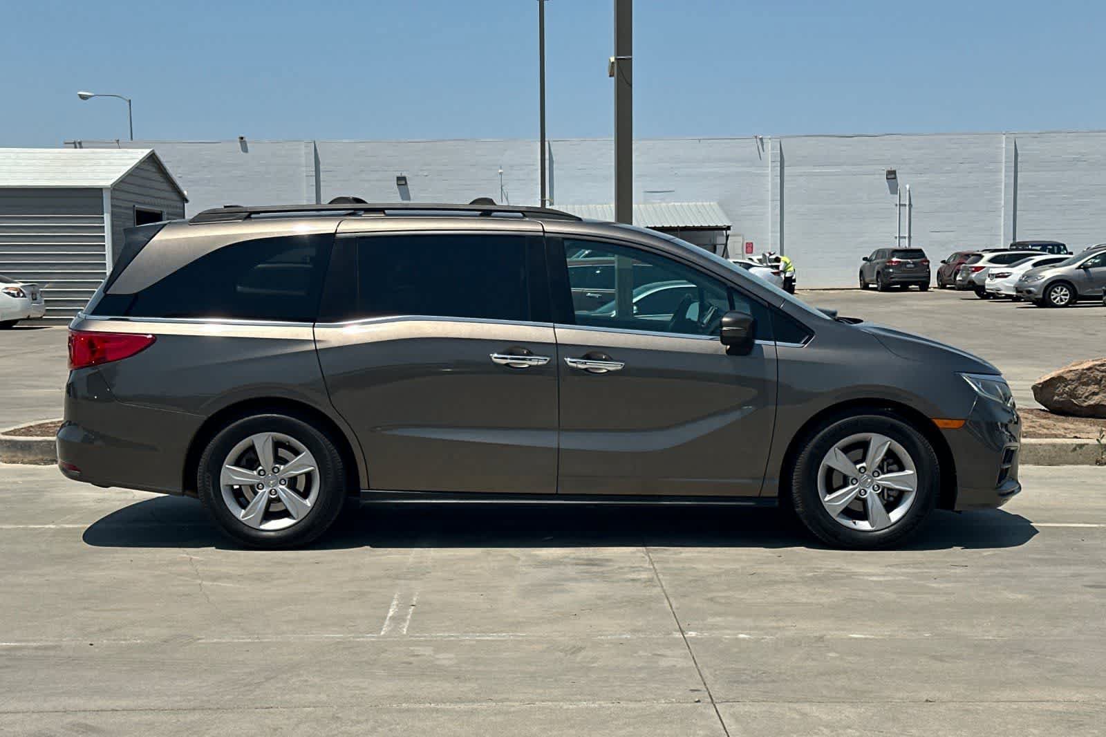 Used 2019 Honda Odyssey EX image 9
