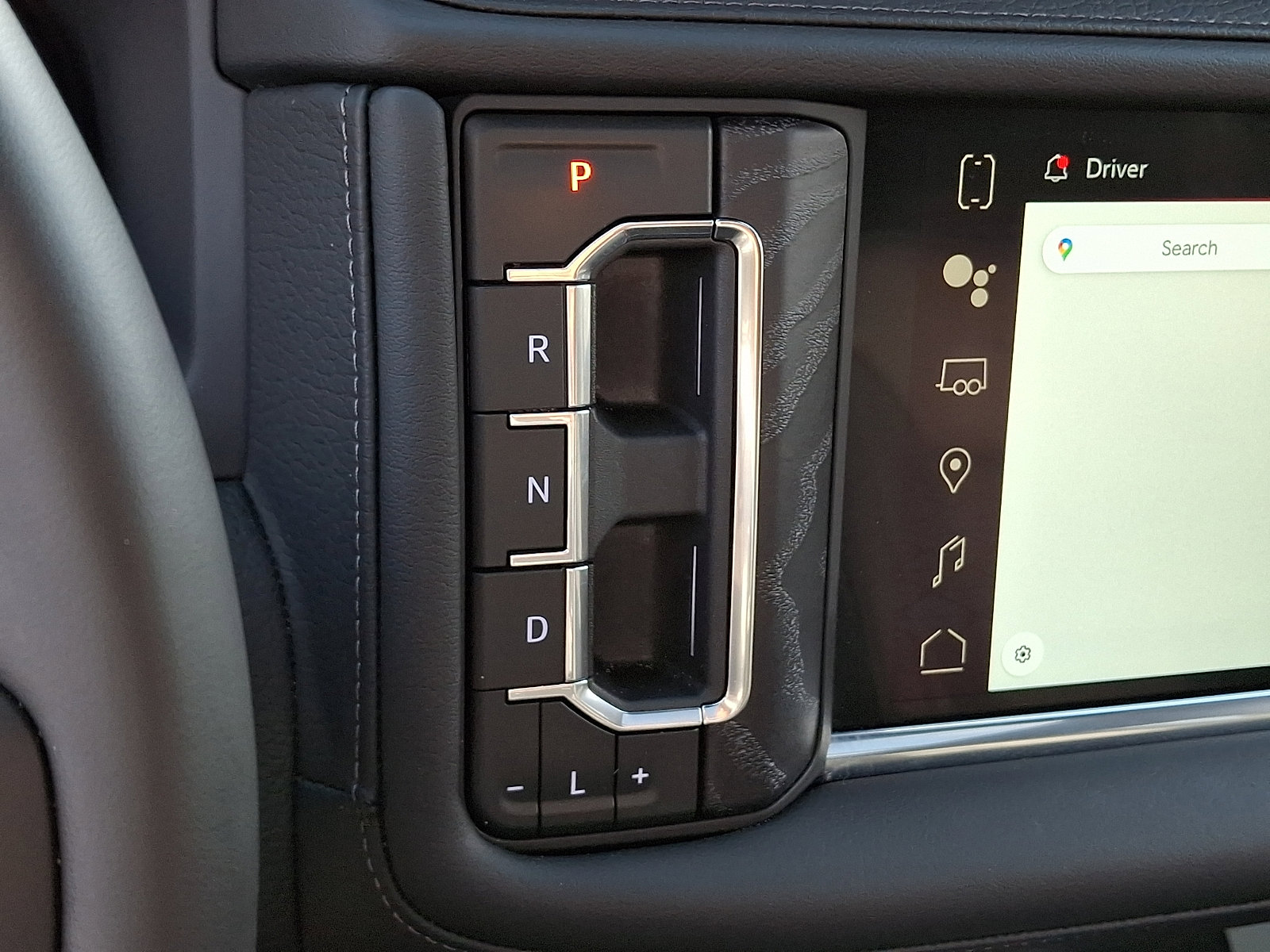 Used 2023 GMC Yukon XL Denali AWD/4WD image 17