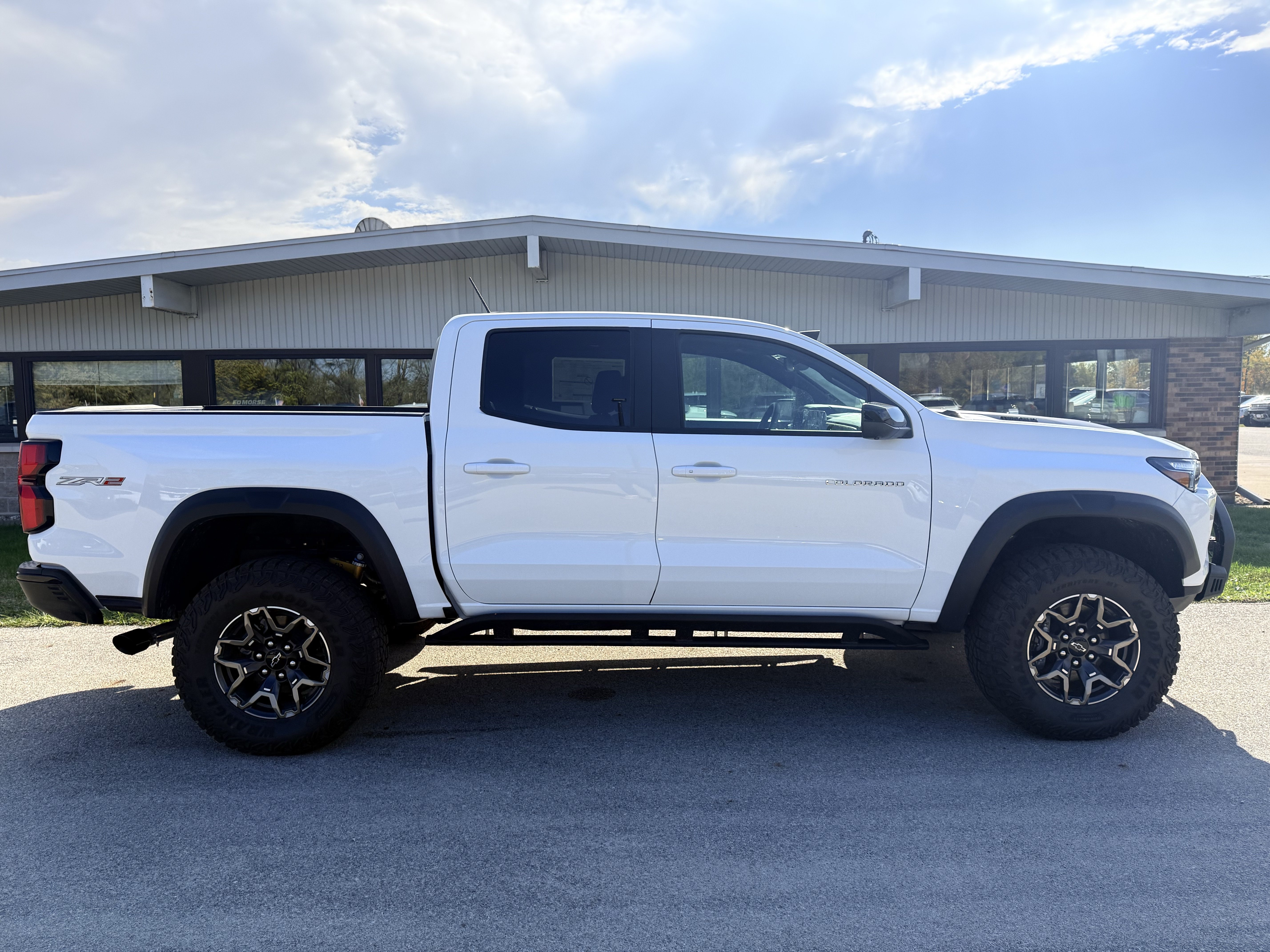 New 2025 Chevrolet Colorado ZR2 w/ Off-Road Front Bumper Package AWD/4WD image 10