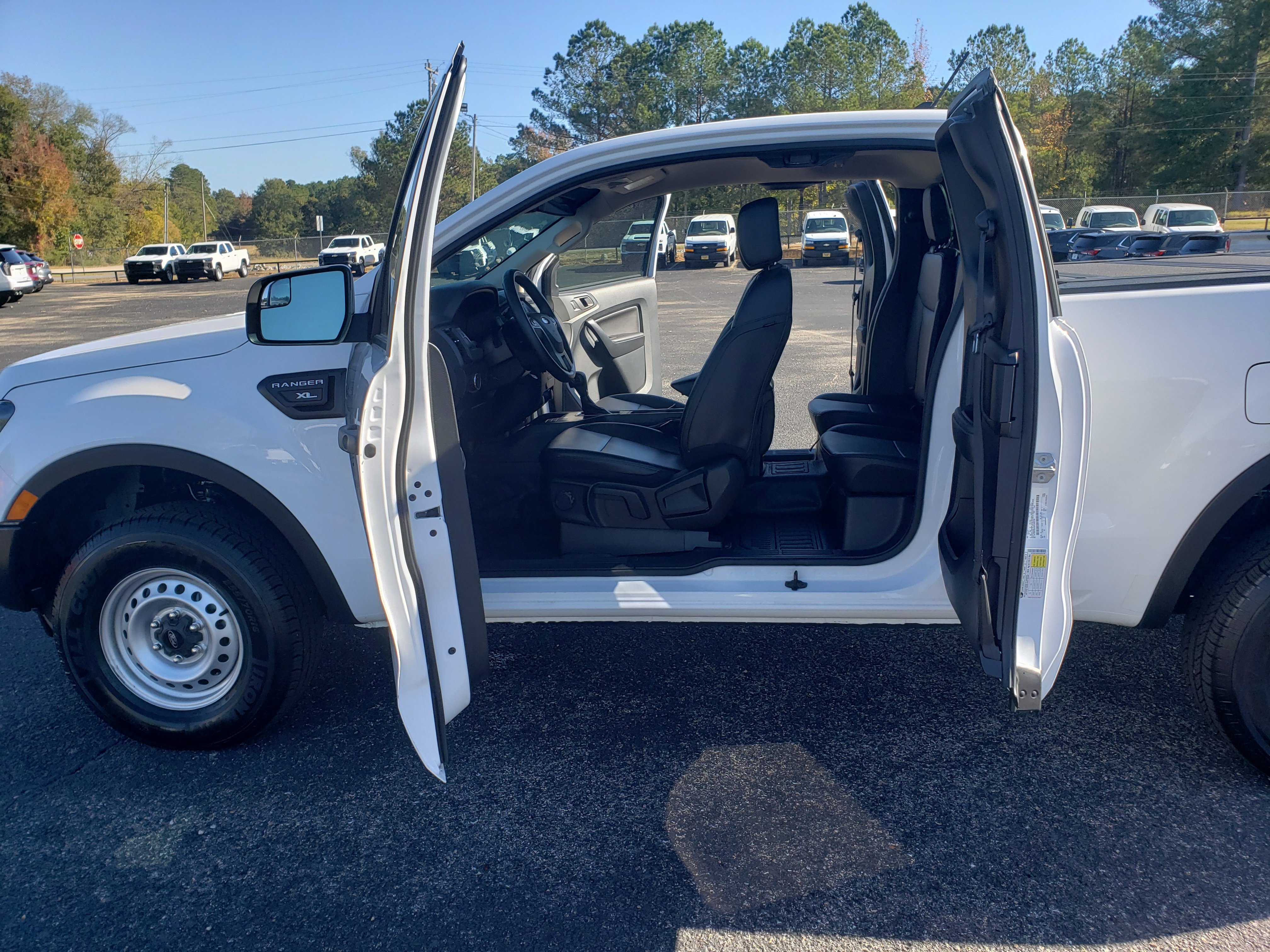 Used 2023 Ford Ranger XL image 28