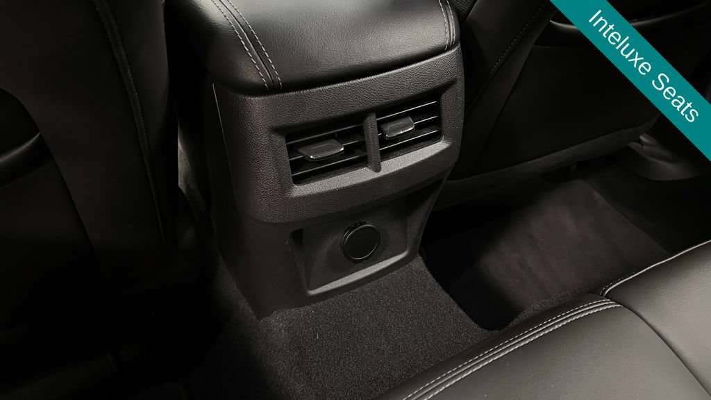 Used 2023 Cadillac CT4 Luxury w/ Cold Weather Package RWD image 16