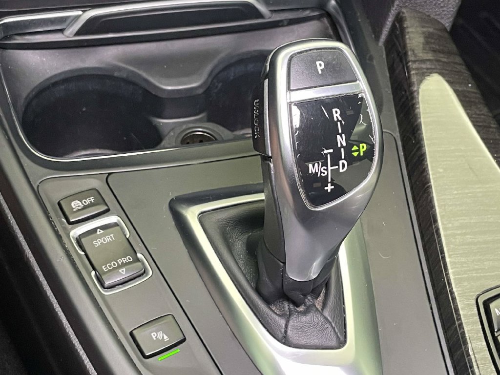 Used 2016 BMW 428i Convertible RWD image 26