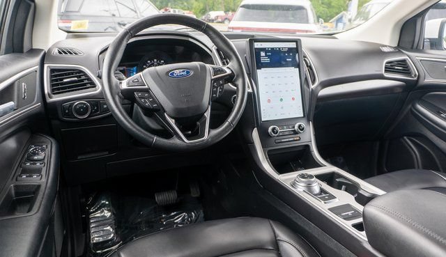 Used 2024 Ford Edge SEL AWD/4WD image 12