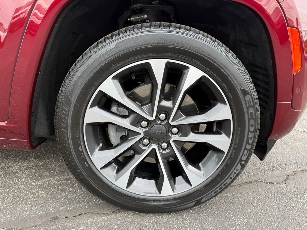 Certified 2023 Jeep Grand Cherokee Overland w/ Advanced Protech Group III AWD/4WD image 11