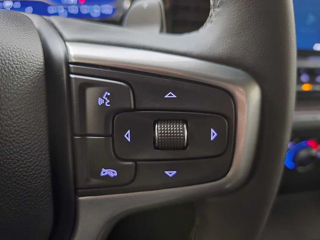 Used 2024 Chevrolet Silverado 1500 LTZ w/ Technology Package image 25