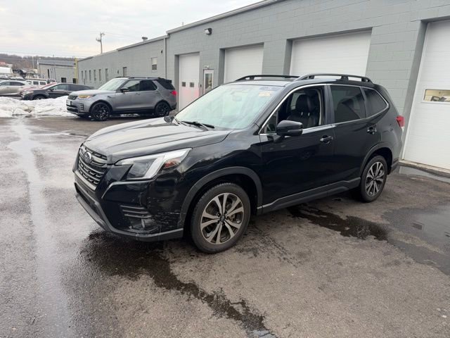Used 2022 Subaru Forester Limited image 5