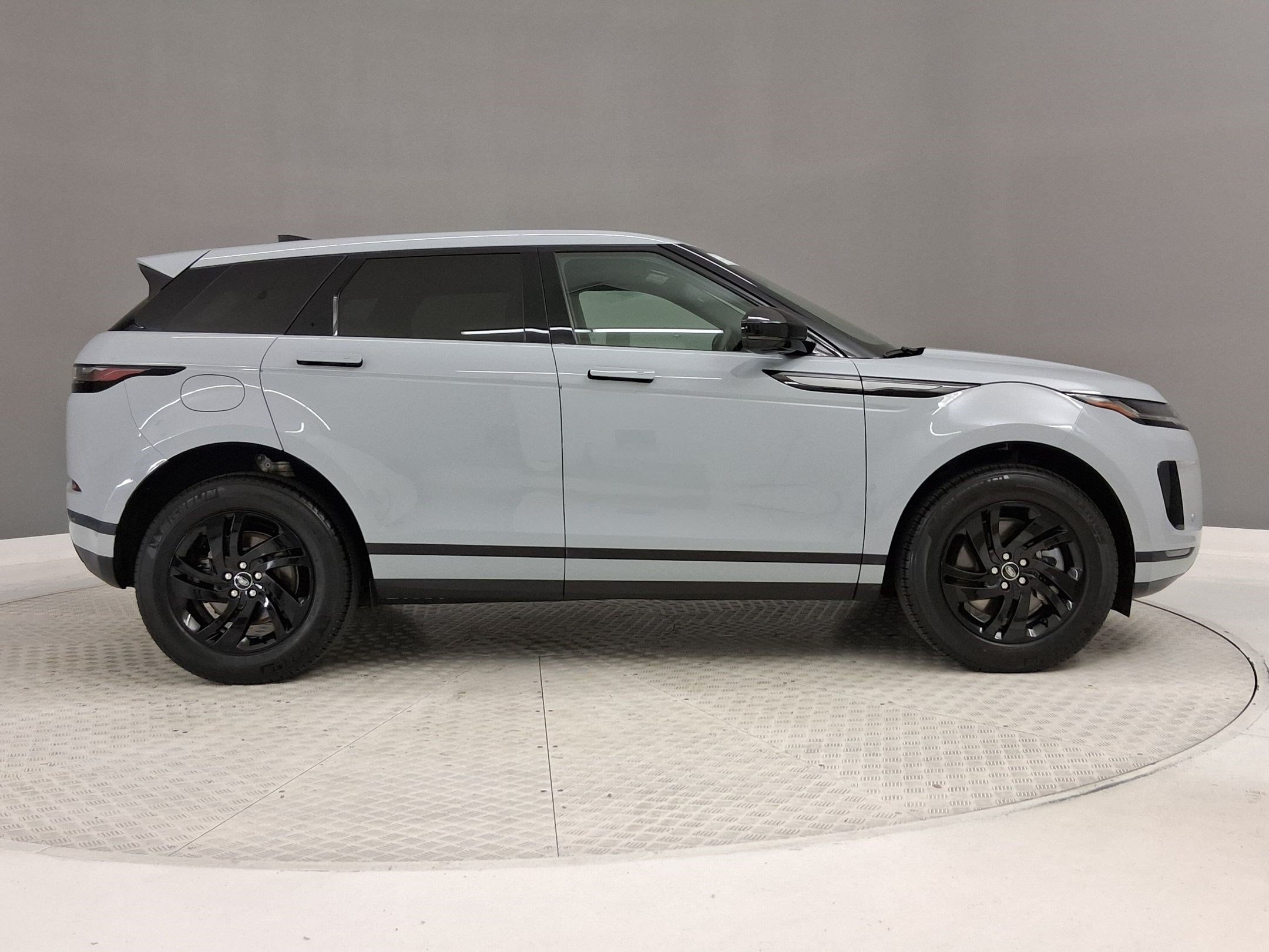 Used 2026 Land Rover Range Rover Evoque S AWD/4WD image 8