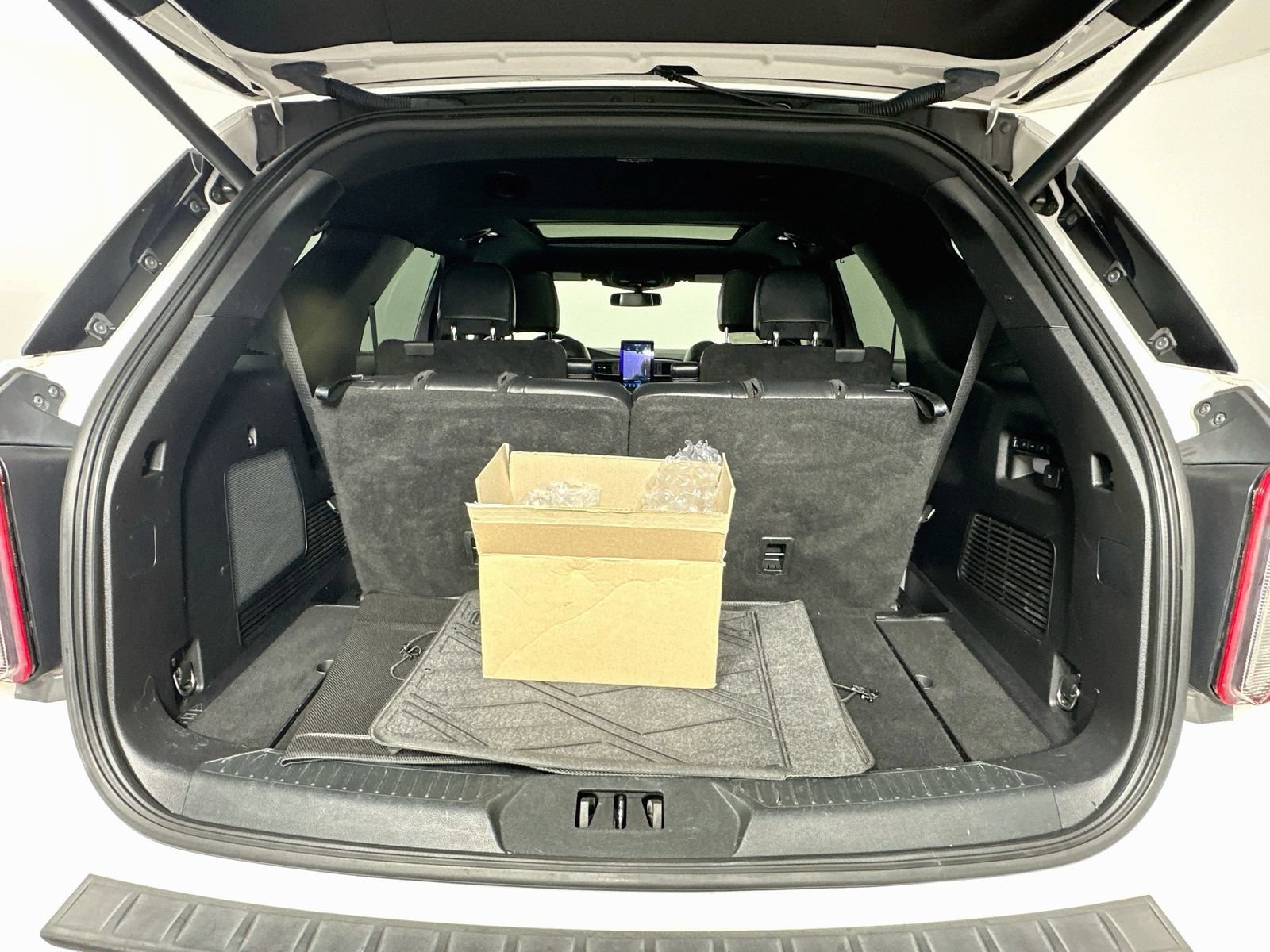 Used 2020 Ford Explorer ST w/ ST Street Pack AWD/4WD image 28