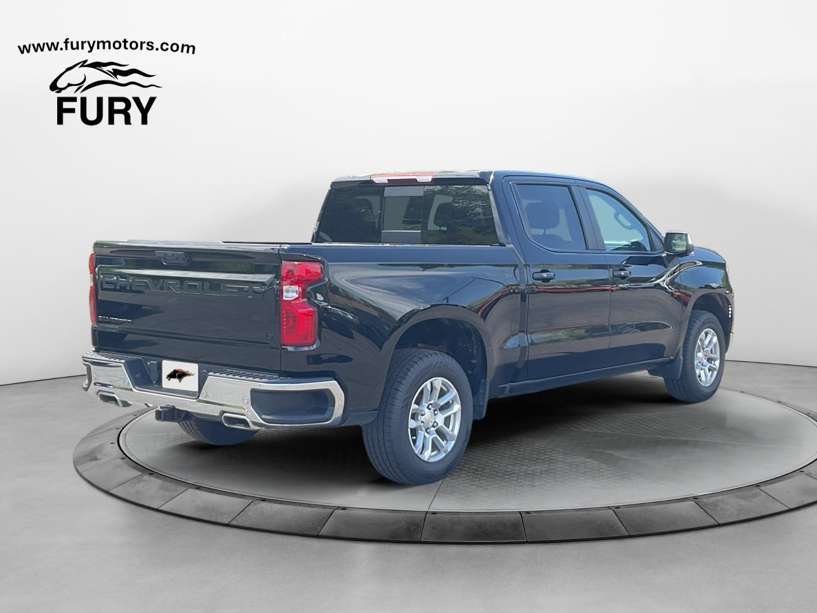 Used 2022 Chevrolet Silverado 1500 LT w/ Z71 Off-Road Package AWD/4WD image 3