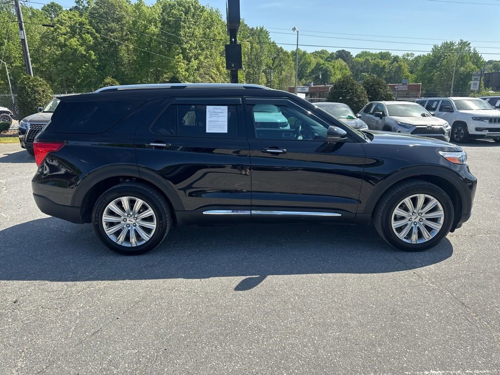 Used 2022 Ford Explorer Limited w/ Equipment Group 301A image 6