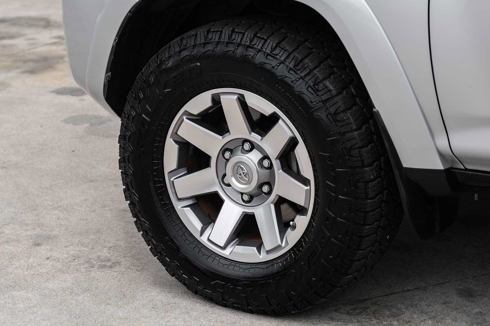 Used 2015 Toyota 4Runner Trail AWD/4WD image 53