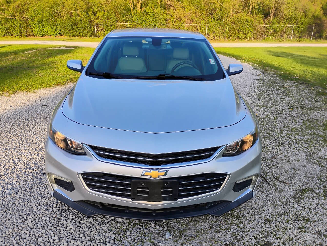 Used 2017 Chevrolet Malibu Premier FWD image 13