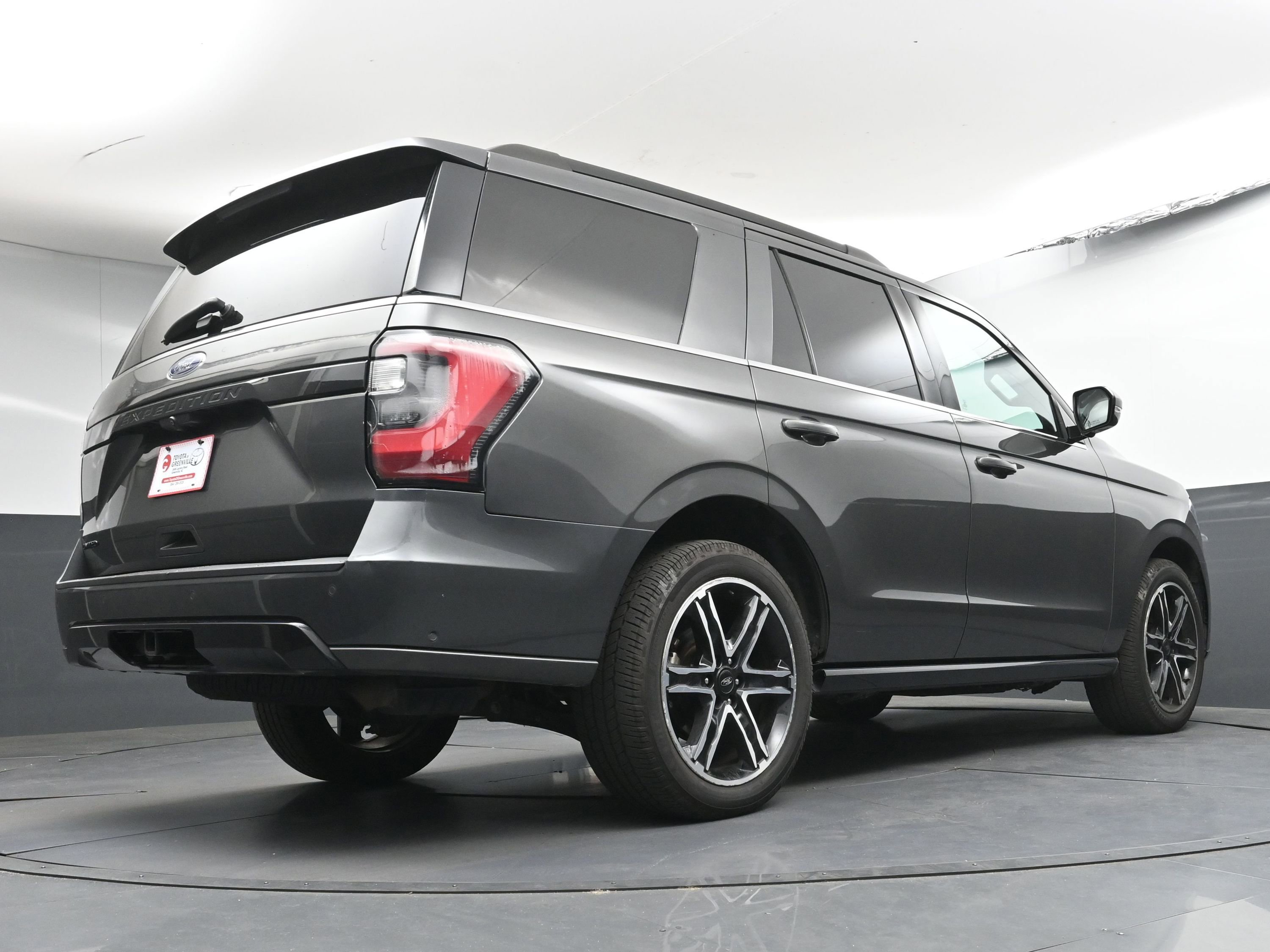 Used 2020 Ford Expedition Limited w/ Equipment Group 303A RWD image 27