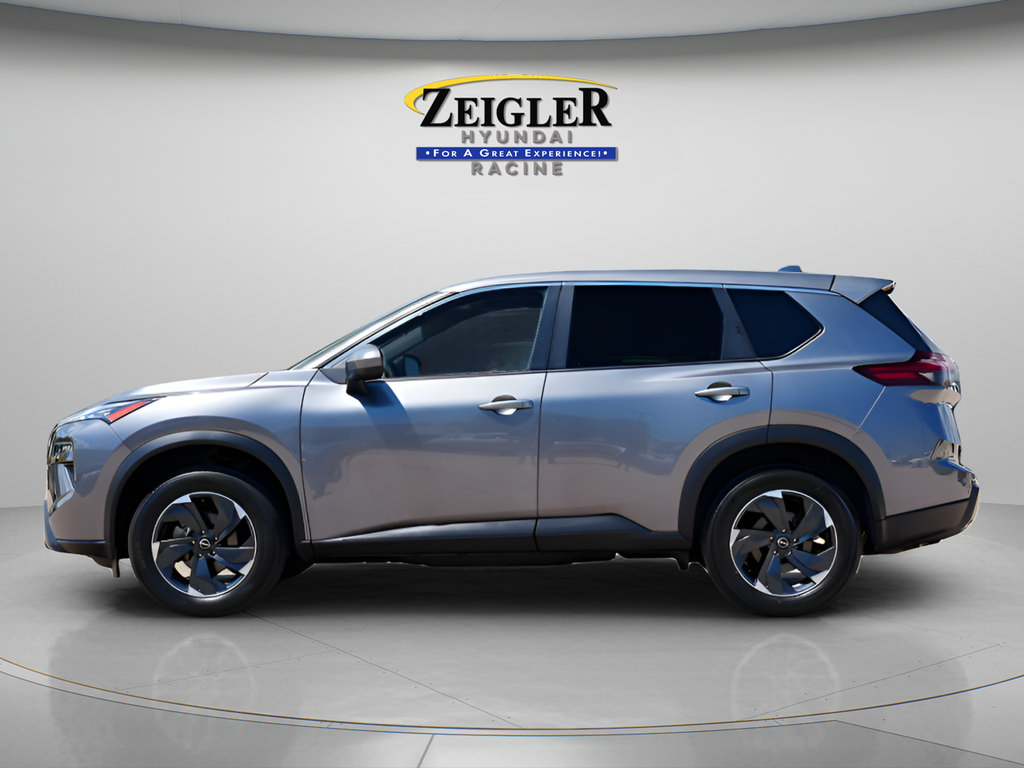 Used 2024 Nissan Rogue SV AWD/4WD image 4