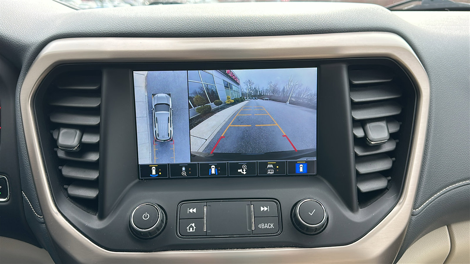 Used 2021 GMC Acadia Denali w/ Denali Ultimate Package image 21