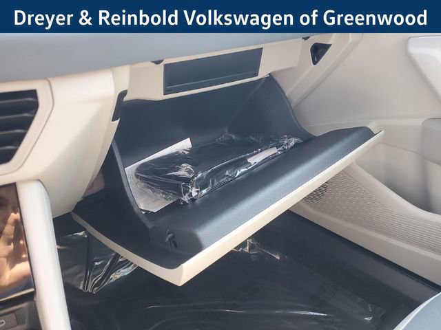 New 2025 Volkswagen Jetta SE image 34