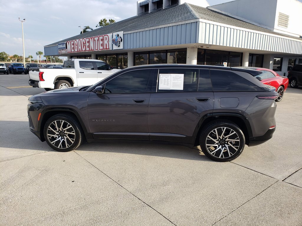 Used 2025 Jeep Wagoneer S Limited image 2